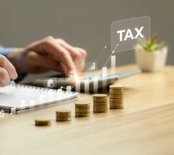 347101487371700 360x320